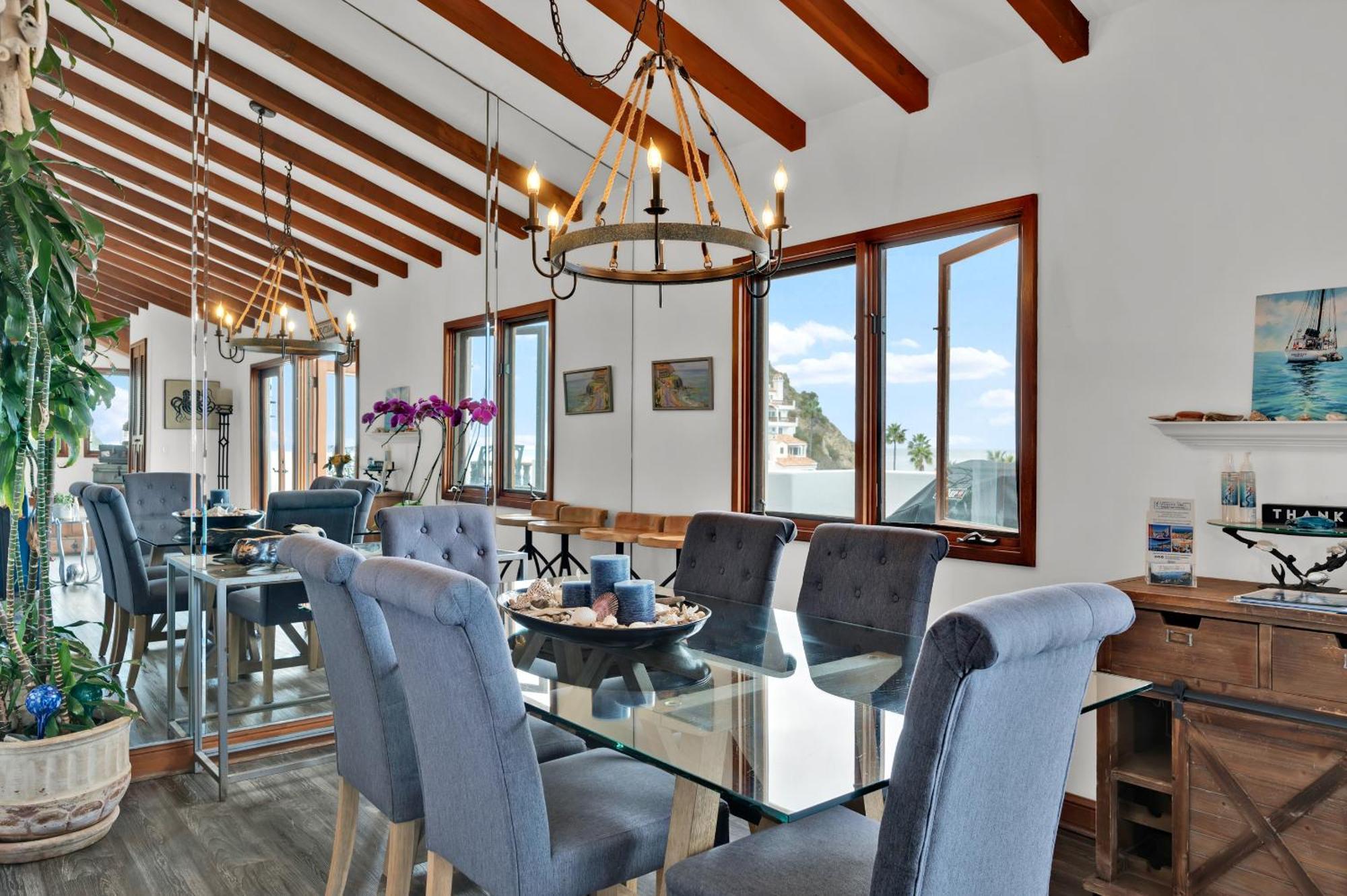 Gorgeous Oceanfront Villa With Panoramic Views Avalon Luaran gambar